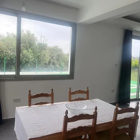 Oezbay Vakantiehuis Girne